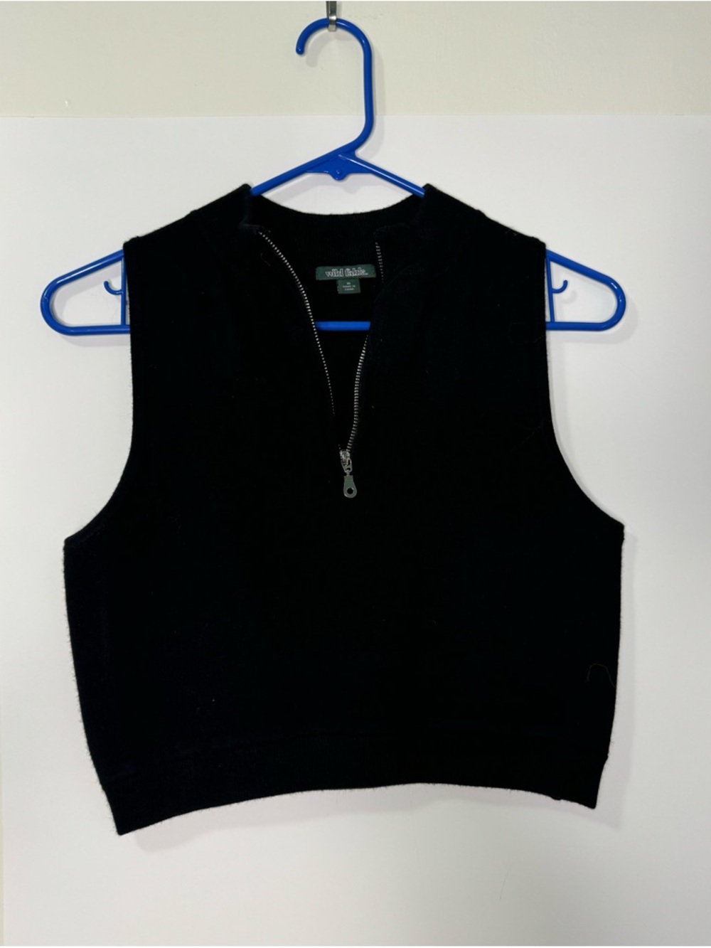 wild fable Black Sleeveless Cropped Zip Knit Top